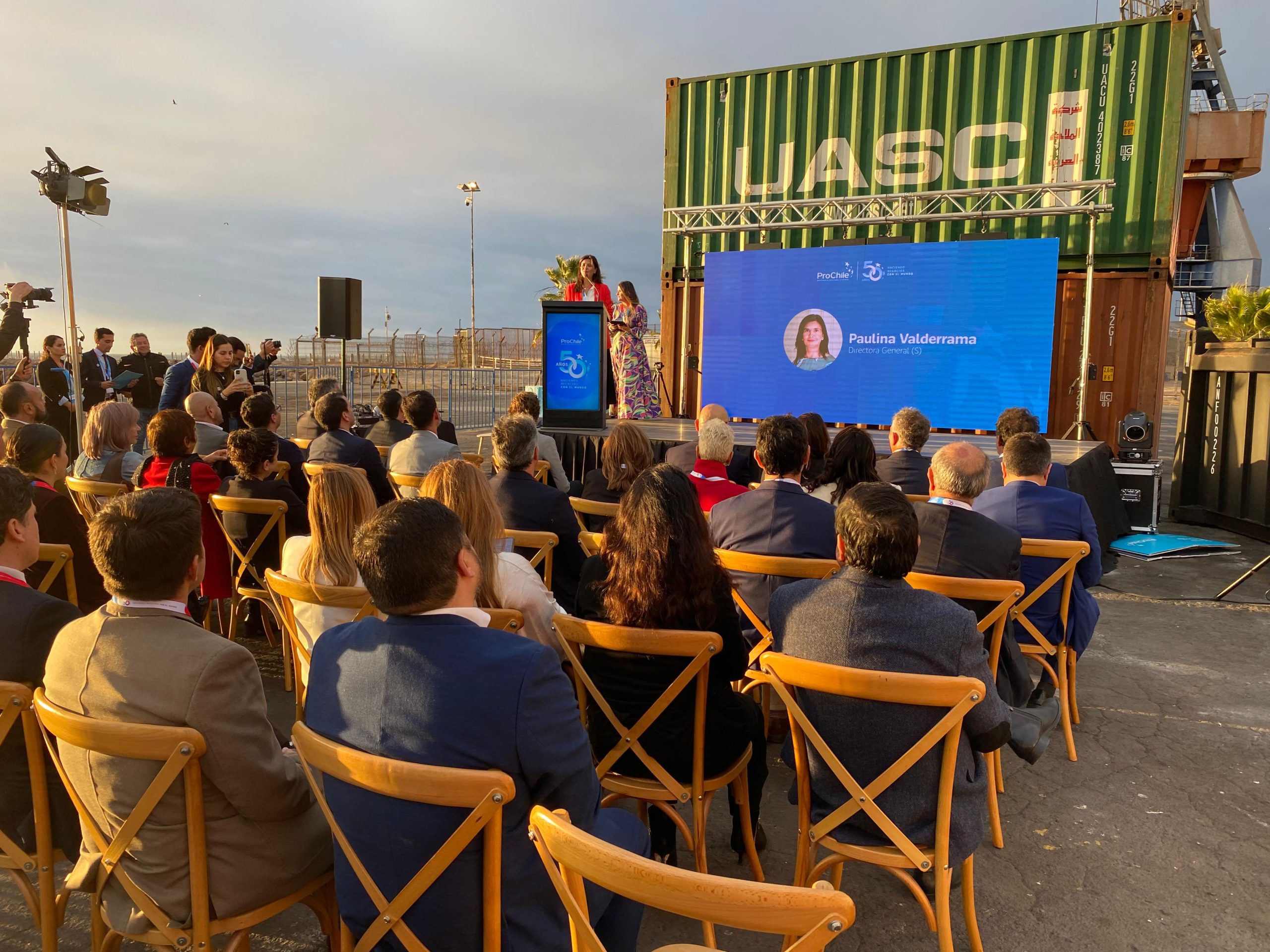 Seminario y clínica de tenis marcaron conmemoración en Antofagasta de los 50 años de ProChile