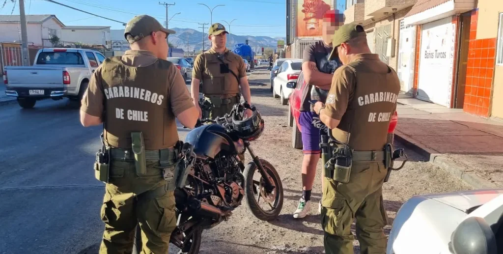 Carabineros frustra posibles robos en Aniversario de Calama: Cinco detenidos con clonador de llaves