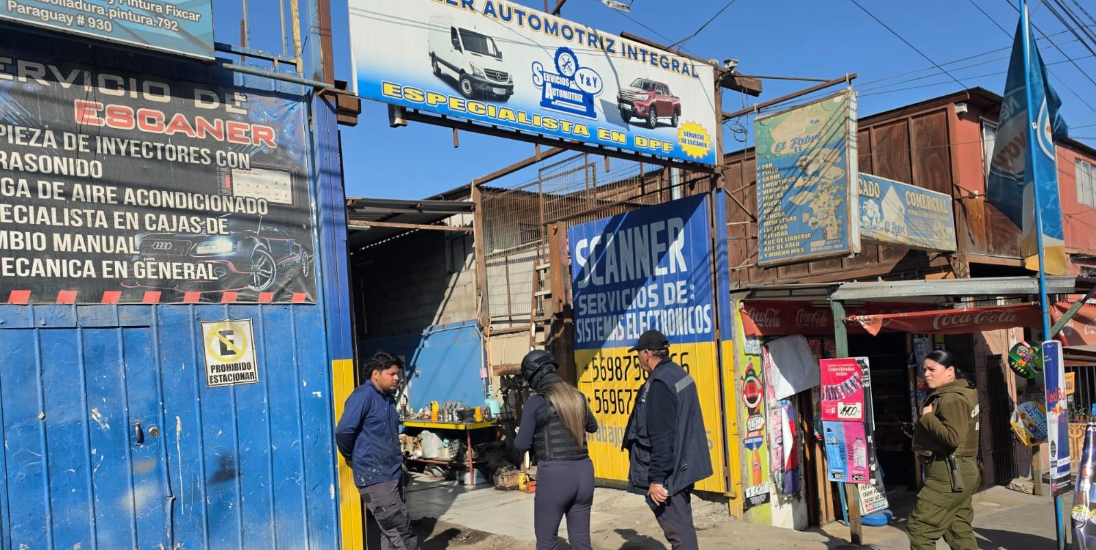 Fiscalización municipal detecta seis talleres sin patente y retira vehículos abandonados en Antofagasta Fiscalización municipal detecta seis talleres sin patente y retira vehículos abandonados en Antofagasta
