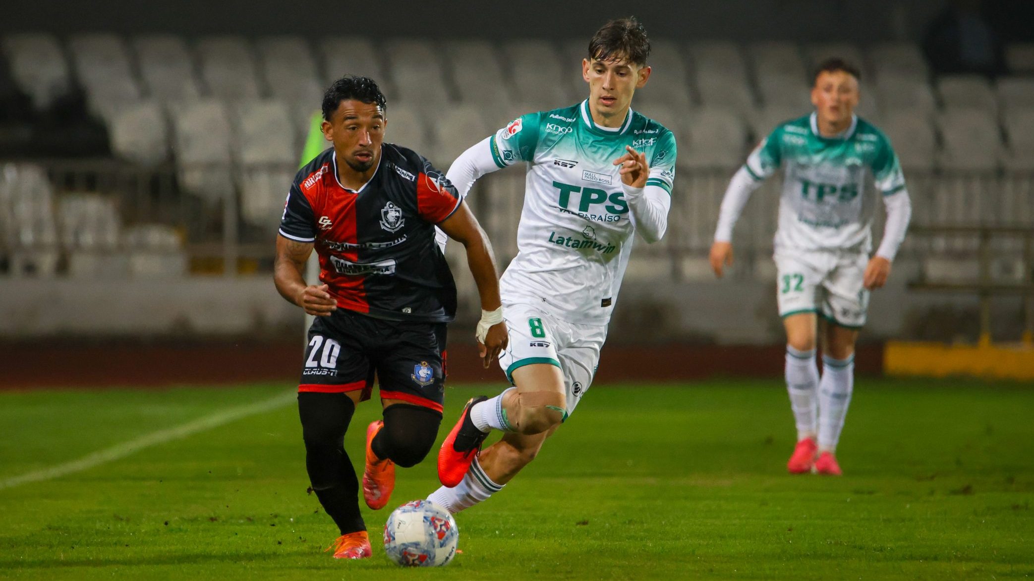 Deportes Antofagasta igualó ante Santiago Wanderers y se mantiene en la pelea por el ascenso Deportes Antofagasta igualó ante Santiago Wanderers y se mantiene en la pelea por el ascenso