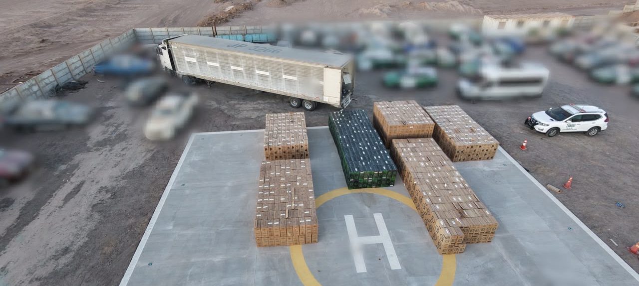 Carabineros incautó más de 722 mil cajetillas de cigarrillos de contrabando en la Ruta 5 Norte en Baquedano