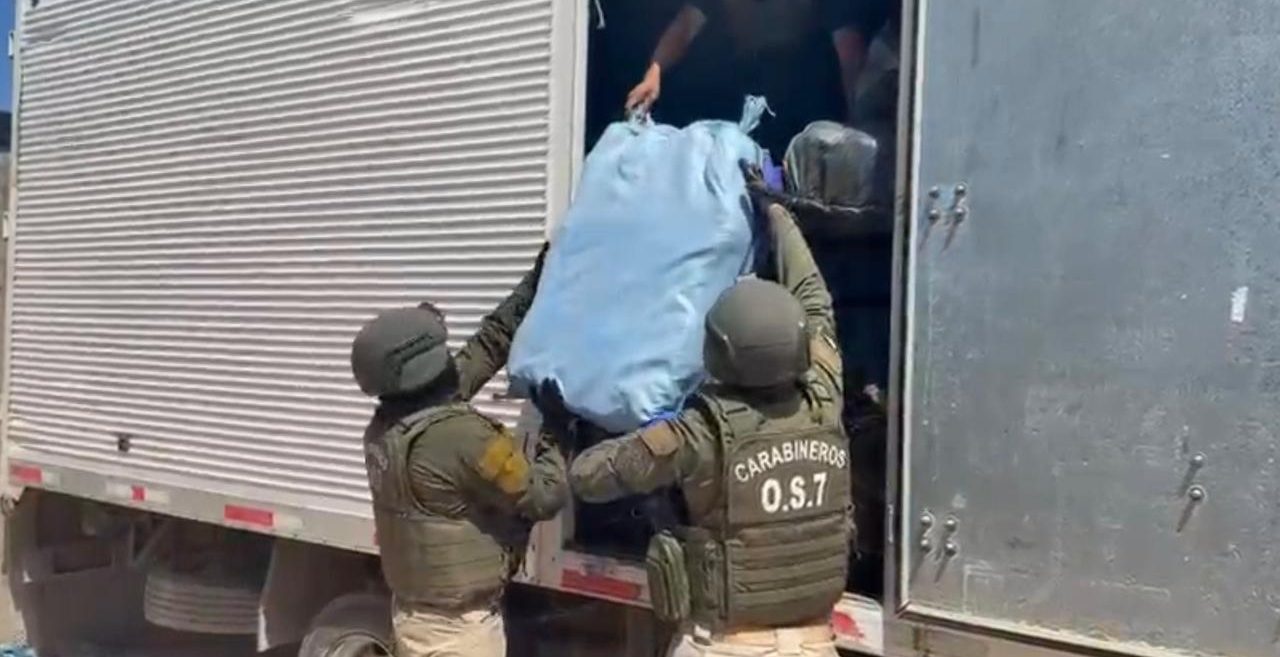 Carabineros incautó más de 1,4 toneladas de cannabis en Calama y Socaire durante Fiestas Patrias