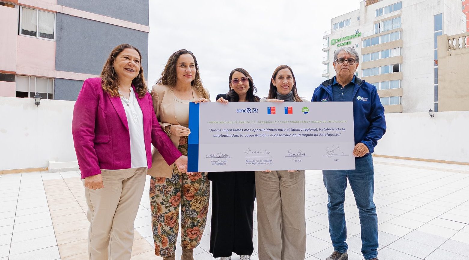 Lanzan 12 cursos de capacitación para el empleo en Antofagasta: Alianza con SQM y millonaria inversión busca potenciar la empleabilidad regional