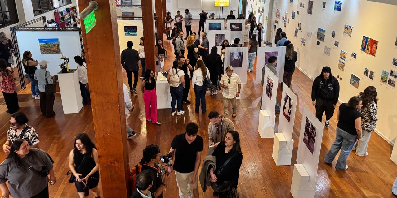 Hasta el 29 de octubre estará abierta en la Estación Antofagasta la exposición «MATERIA» con talento escolar de toda la región