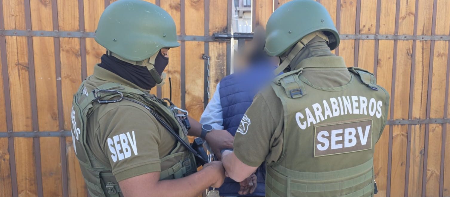 Prisión preventiva para peligroso sujeto tras violento robo de vehículo en Calama: Cuenta con 66 causas penales